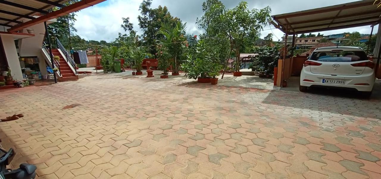 Coorg Girinivas Homestay 102 Мадикери Екстериор снимка